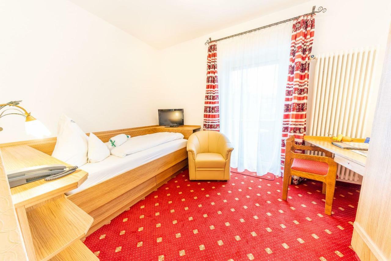 Hotel Alpenhof Bad Worishofen Bagian luar foto